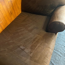 upholstery-cleaningsteam-cleaningdeep-cleaningCrosby-tx 1